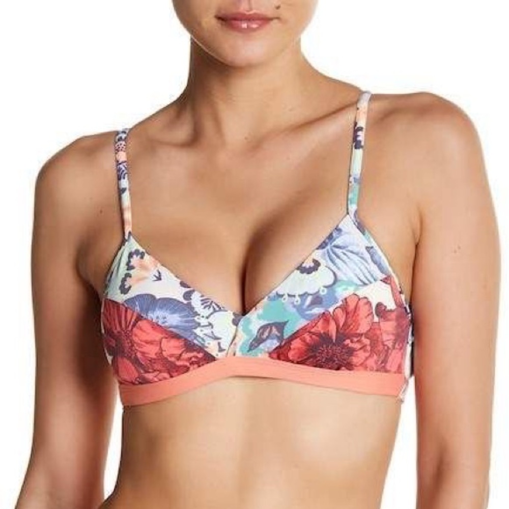 Maaji Reversible Bikini Swim Top “Cinema on Cinnamon” Print size Medium